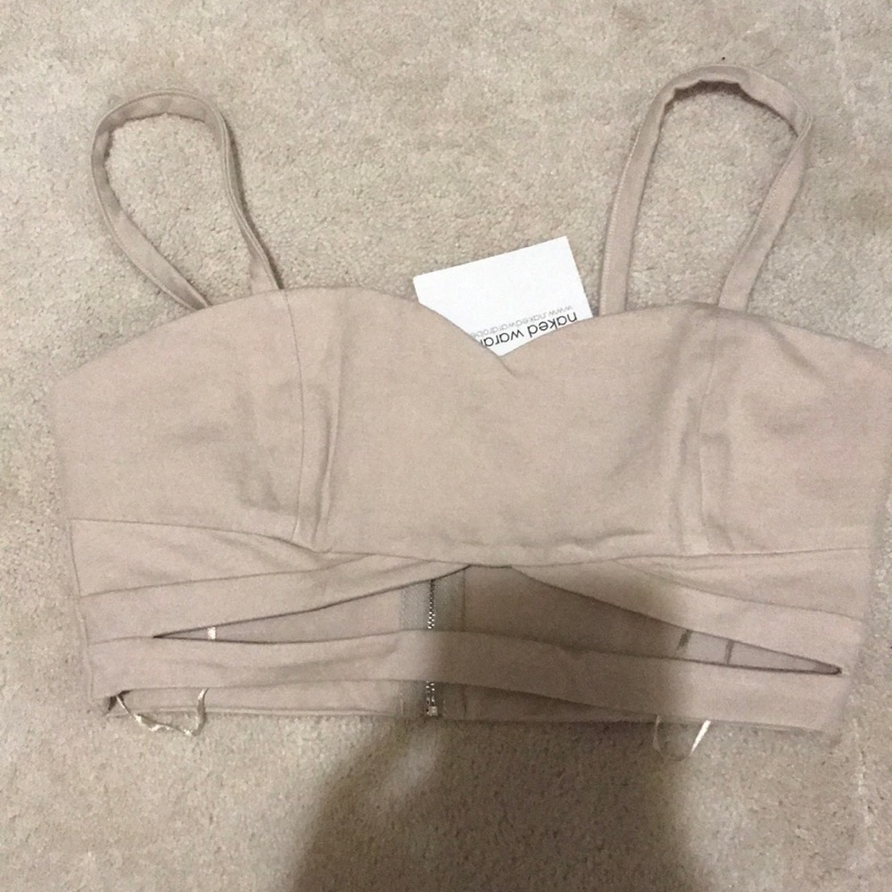 NWT. Naked wardrobe crop top. Medium. Nude